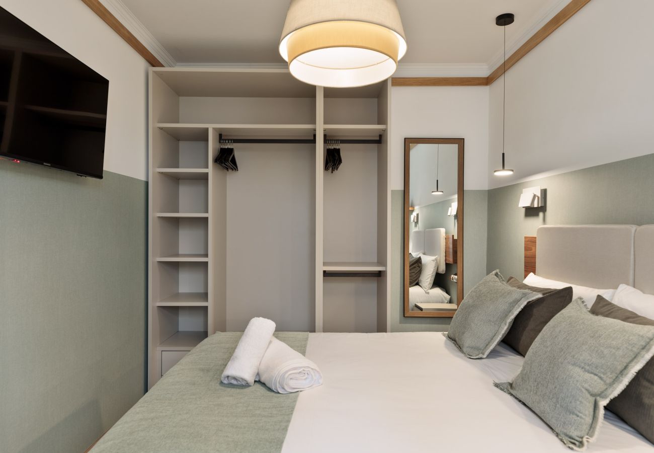 Alquiler por habitaciones en Barcelona - Casa Consell de Cent Doble con Baño Privado Alquiler por habitaciones en Barcelona - Casa Consell de Cent Doble con Baño Privado